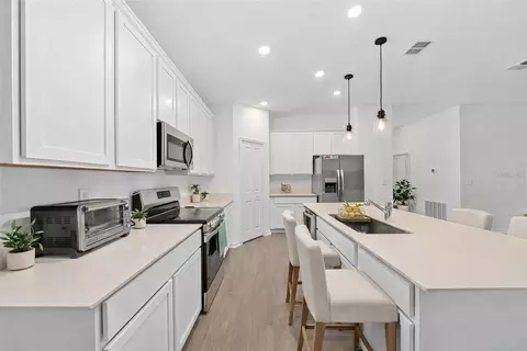 Kitchen - 3977 Willowbrook Dr, Edgewater, FL 32141 photo 4 of 4