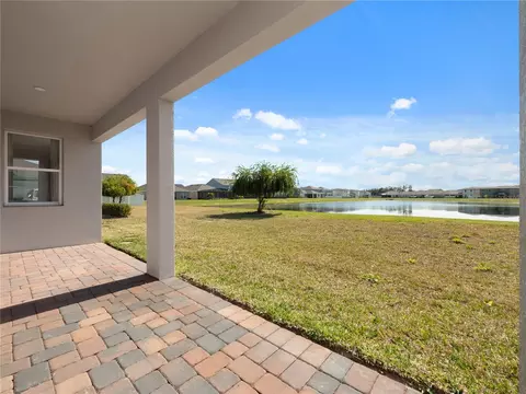 Exterior - 5550 Sabal Dr, Saint Cloud, FL 34771 photo 6 of 7