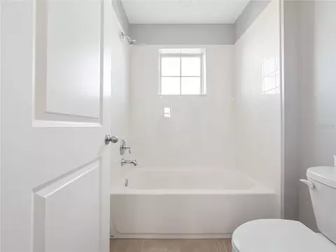 Bath - 5550 Sabal Dr, Saint Cloud, FL 34771 photo 7 of 8
