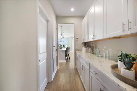 Entry Way - 5550 Sabal Dr, Saint Cloud, FL 34771 photo 5 of 13