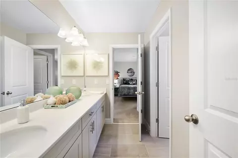 Entry Way - 5550 Sabal Dr, Saint Cloud, FL 34771 photo 4 of 13