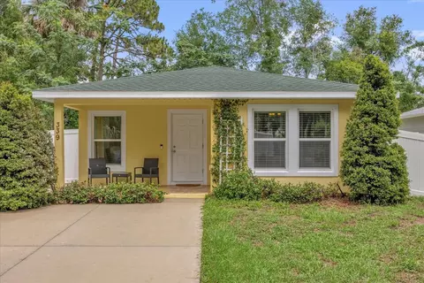 339 Chinaberry Ave, Oviedo, FL 32765