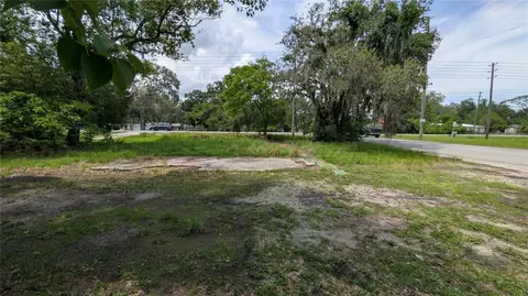 4945 Court St, Zephyrhills, FL 33541