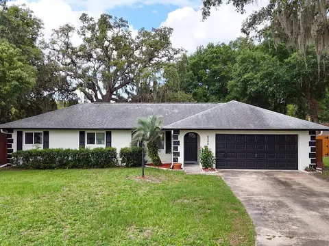 8404 Singapore Ct, Orlando, FL 32817