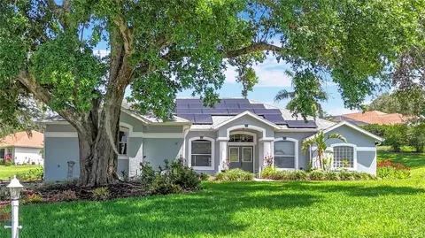 5311 Saddleback Ct, Lady Lake, FL 32159