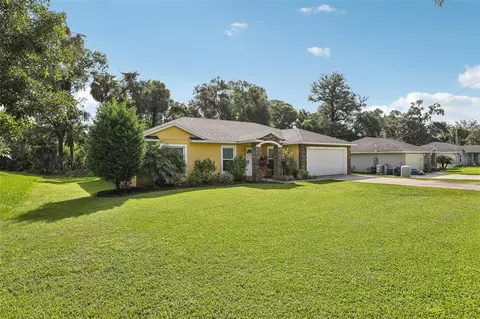 395 Alcazar Ave, De Leon Springs, FL 32130