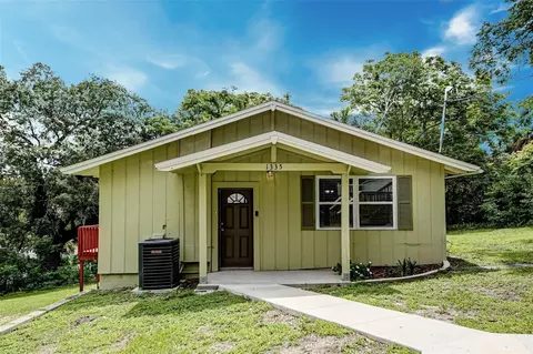 1335 E 3rd Ave, Mount Dora, FL 32757 photo 1