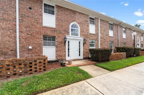 4312 Lake Underhill Rd #19 D2, Orlando, FL 32803
