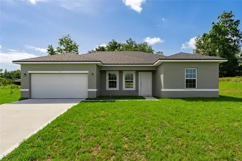 22 W Gulfstream Pl, Citrus Springs, FL 34434