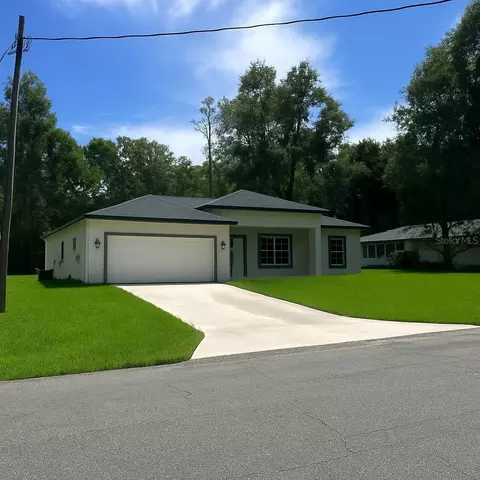 10075 N Conrad Pt, Citrus Springs, FL 34434