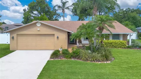 4390 Carolwood St, Orlando, FL 32812