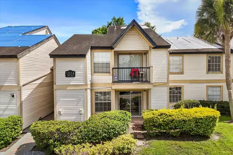 1924 Lake Atriums Cir #52, Orlando, FL 32839