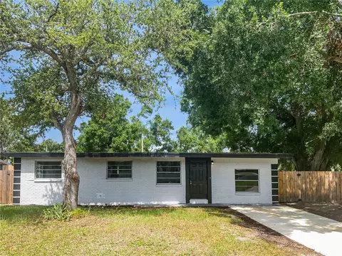 5001 S 88th St, Tampa, FL 33619