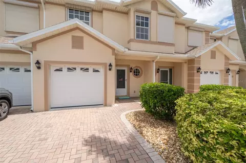 5201 Ocean Beach Blvd #4, Cocoa Beach, FL 32931