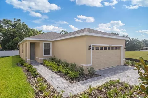 1194 Atlantic Ave, Fruitland Park, FL 34731