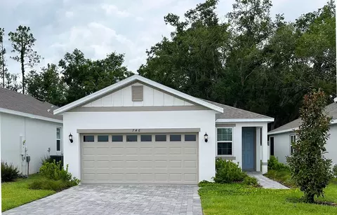 746 Lemon Ave, Fruitland Park, FL 34731