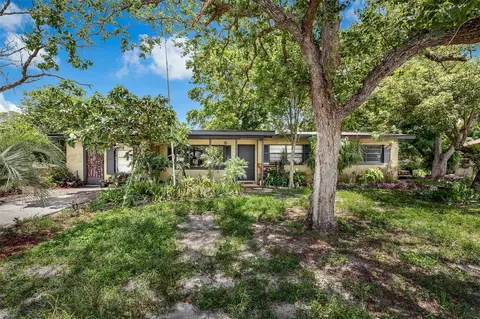 905 Flewelling Ave, Ocoee, FL 34761