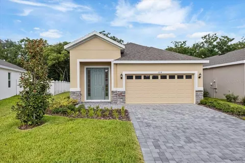 1214 Atlantic Ave, Fruitland Park, FL 34731