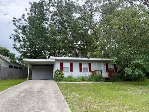 31538 Anderson Dr, Tavares, FL 32778
