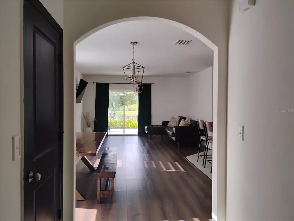 Entry Way - 5150 San Palermo Dr, Bradenton, FL 34208 photo 2 of 9