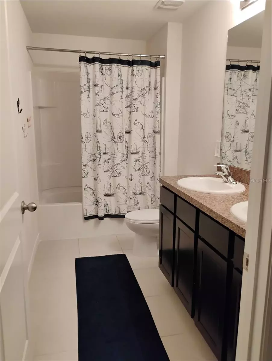 Bath - 5150 San Palermo Dr, Bradenton, FL 34208 photo 4 of 5