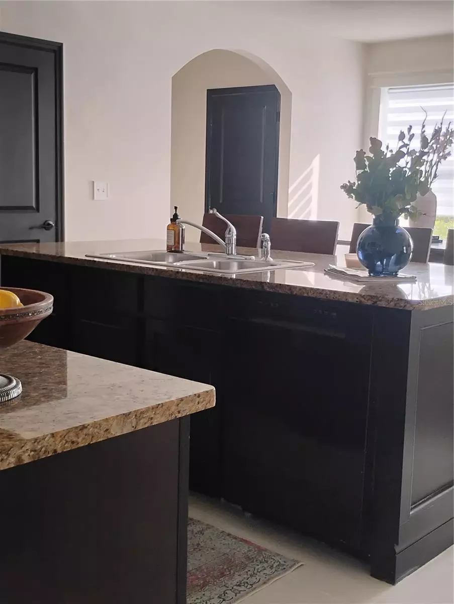 Kitchen - 5150 San Palermo Dr, Bradenton, FL 34208 photo 4 of 4