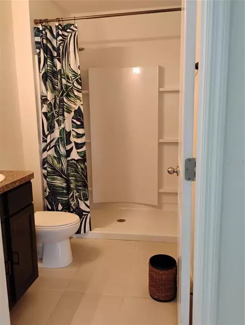 Bath - 5150 San Palermo Dr, Bradenton, FL 34208 photo 1 of 5
