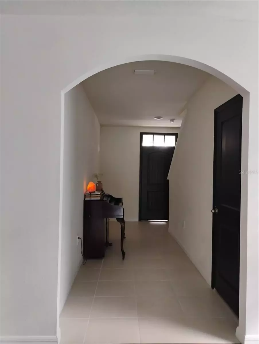Entry Way - 5150 San Palermo Dr, Bradenton, FL 34208 photo 3 of 9