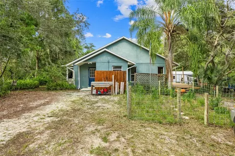 42108 Pine Valley Dr, Paisley, FL 32767