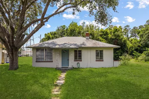 105 N Florida Ave, Howey In The Hills, FL 34737