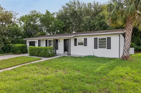 1320 E Lombardy Dr, Deltona, FL 32725