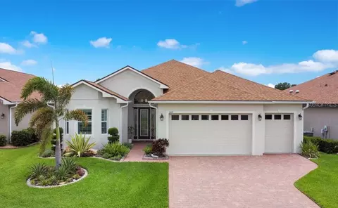 1104 Sawgrass Dr, Winter Haven, FL 33884