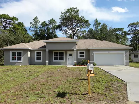 2451 W Menores Dr, Citrus Springs, FL 34434