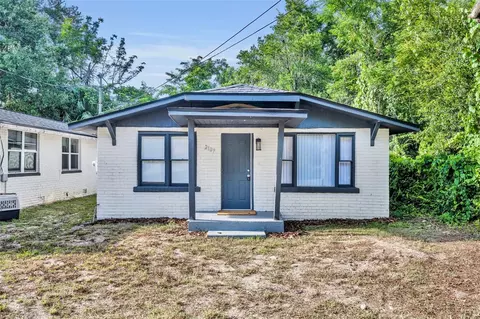 2107 Hollywood Ave, Eustis, FL 32726