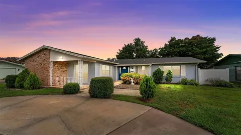 830 Hawkes Ave, Orlando, FL 32809