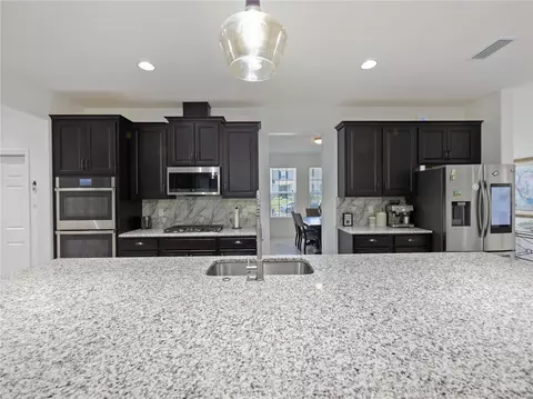 Kitchen - 5264 Obsidian Gate Dr, Mount Dora, FL 32757 photo 6 of 6