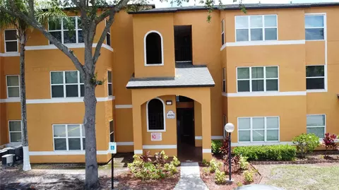 4606 Commander Dr #1126, Orlando, FL 32822