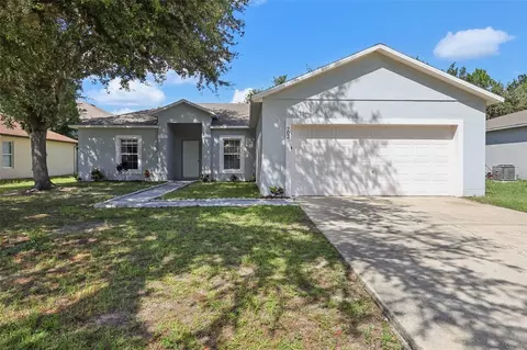 702 Pasteur Ln, Kissimmee, FL 34759