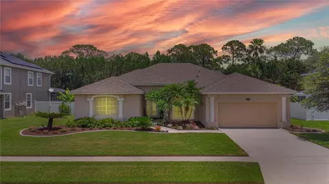 460 Suncrest Ct, Oviedo, FL 32765