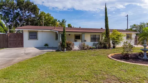1105 Arrowsmith Ave, Orlando, FL 32809