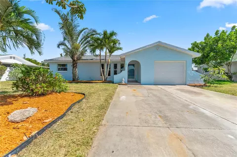 2075 Abalone Ave, Indialantic, FL 32903