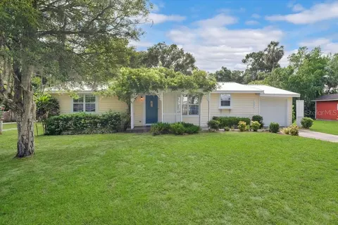 520 Taylor Dr, Orange City, FL 32763