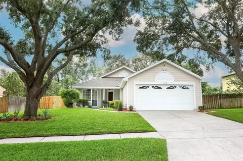 1052 Royal Oaks Dr, Apopka, FL 32703