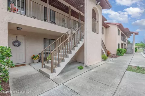 307 La Paloma Ln #307, Titusville, FL 32780