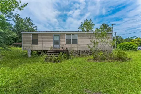 6612 Searcy St, Wewahitchka, FL 32465