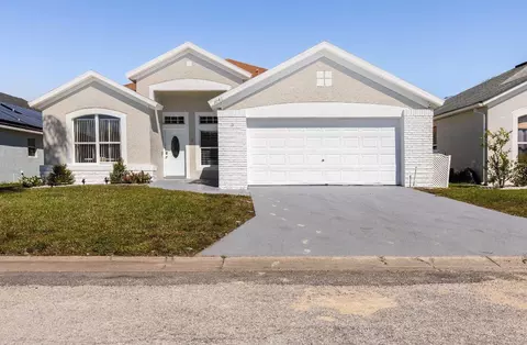 1041 Jaybee Ave, Davenport, FL 33897