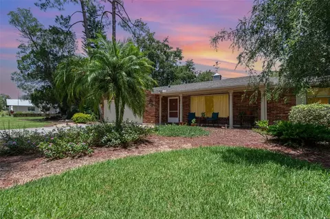 27 Fairway Dr, Eustis, FL 32726