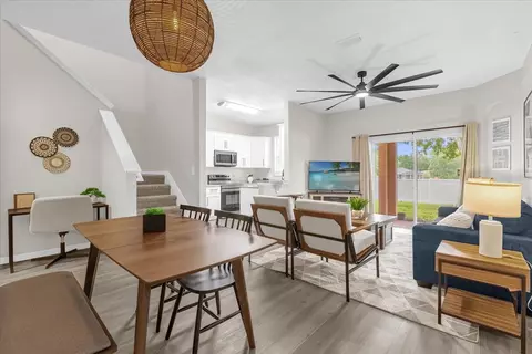 2020 Calabria Ave, Davenport, FL 33897
