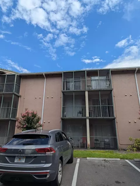 133 Oyster Bay Cir #320, Altamonte Springs, FL 32701