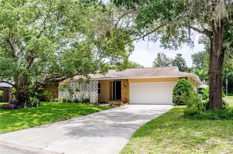 670 Palm Dr, Oviedo, FL 32765